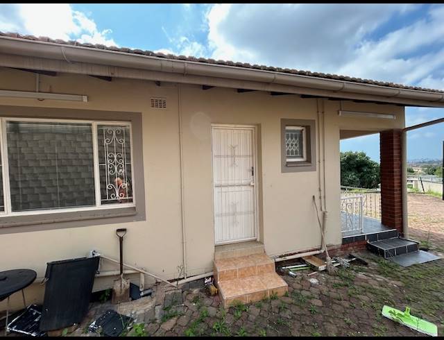 3 BEDROOM FREESTANDING RENTED IN RESERVOIR HILLS